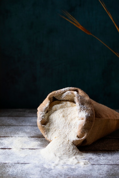 Farina nascosta usata per cucinare