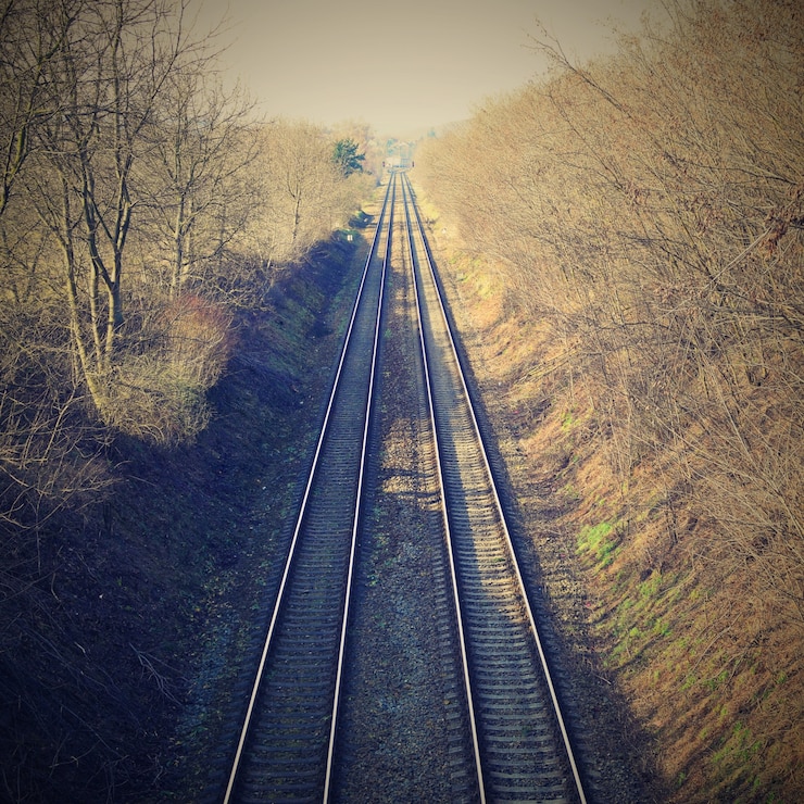 Foto gratuito "ferrovie in posto rurale"