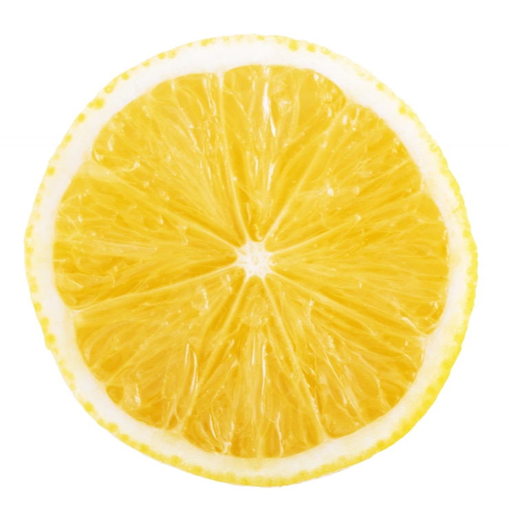 Foto gratuito fetta di limone isolata