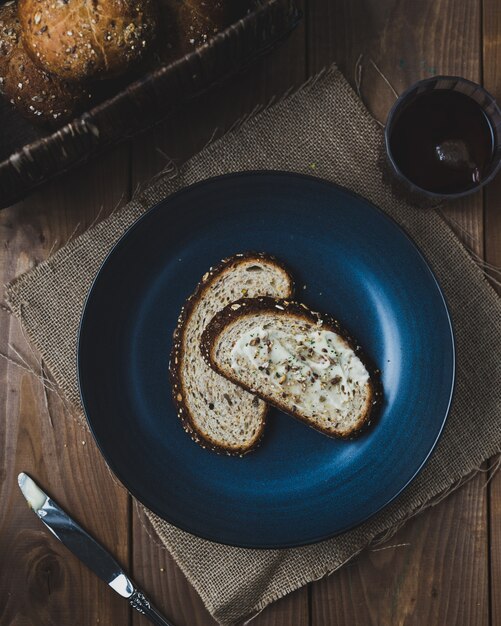 Fette di pane, toast per colazione, vista dall'alto