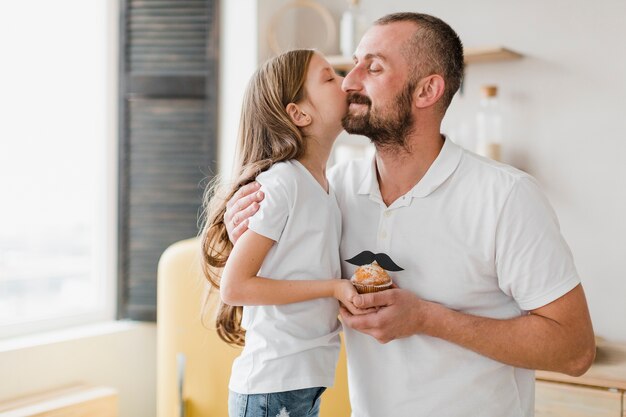 Figlia e papà il giorno del padre