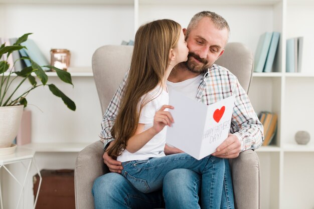 Figlia e papà il giorno del padre