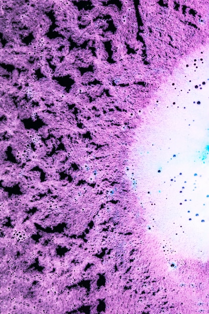 Fiocchi di schiuma magenta di primo piano