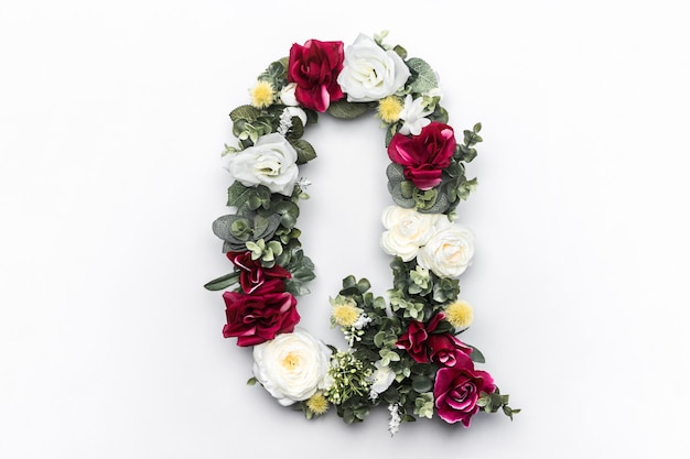 Fiore lettera Q monogramma floreale foto gratis