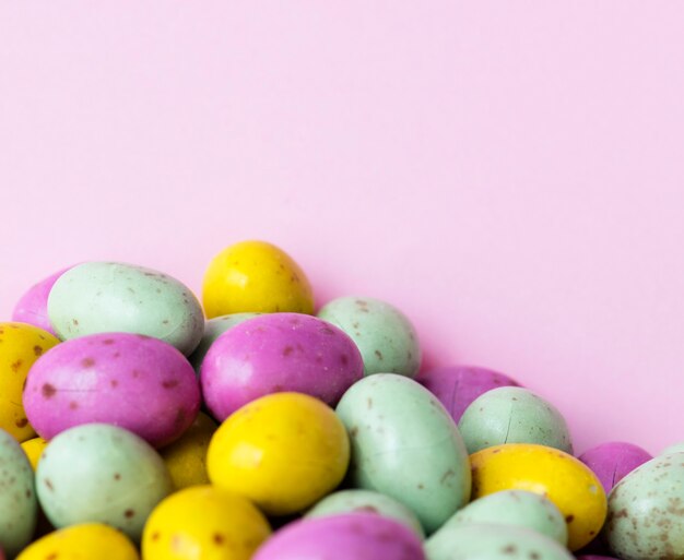 Fondo strutturato del cioccolato della palla del fagiolo uovo