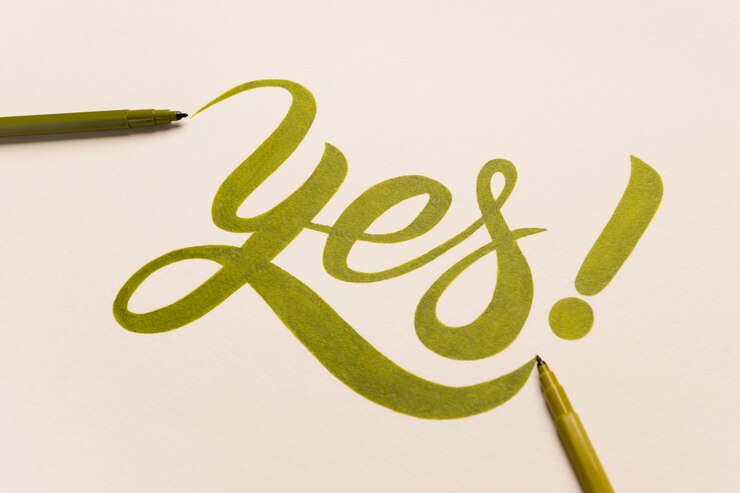 Foto gratuito frase motivazionale di approvazione scritta a mano con pennarello verde