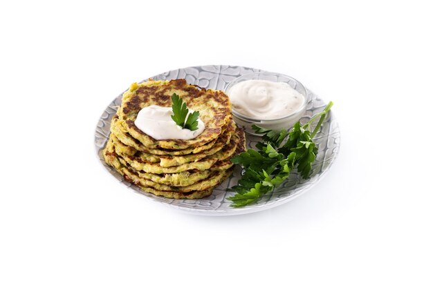 Frittelle di zucchine con salsa allo yogurt