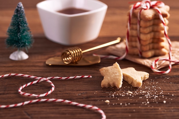 Gingerbread cookies pronti per il Natale