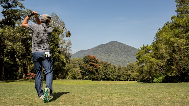 Giocatore di golf professionista. Bali. Indonesia.