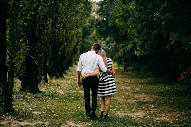 Giovane coppia . L&#39;amore è