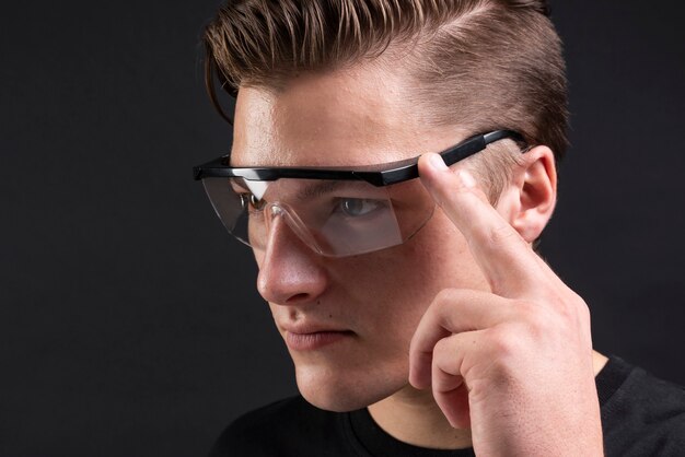 Gli occhiali intelligenti il futuro della tecnologia