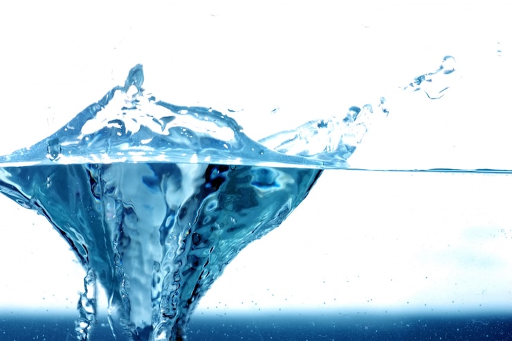 Foto gratuito goccia d&#39;acqua
