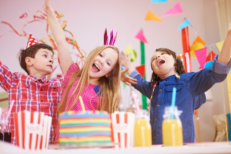 Foto gratuito grande festa per il nono compleanno