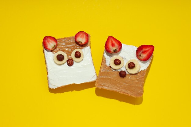 Gustosa colazione o pranzo per toast per bambini che il bambino può portare con sé