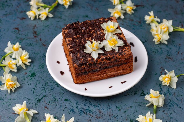 Gustose torte al tartufo al cioccolato fatte in casa con caffè