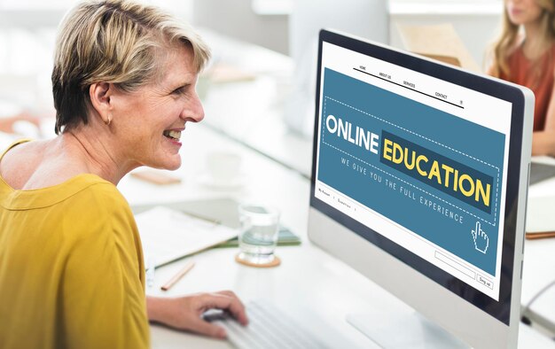 Home page di formazione online Concetto di tecnologia di e-learning