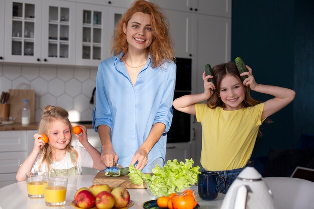 I genitori trascorrono del tempo con i propri figli