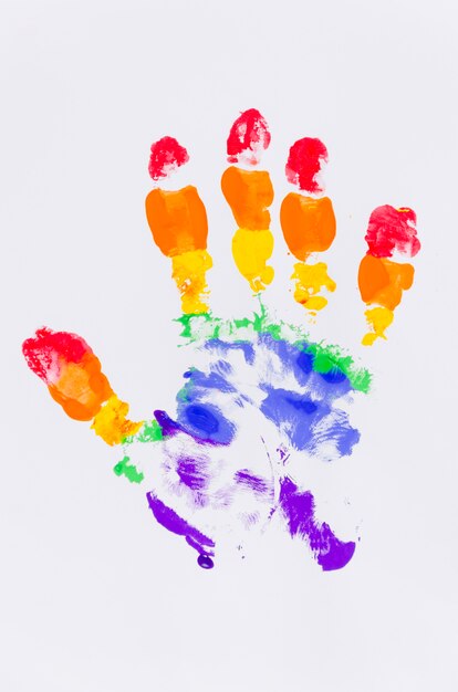 Impronta di mano con i colori della bandiera dell'orgoglio