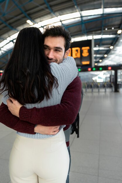 Incontro di coppia con relazioni a distanza