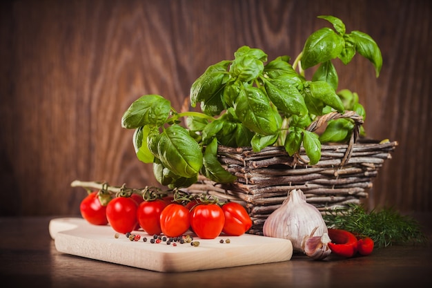 Ingredienti per preparare la salsa per gli spaghetti