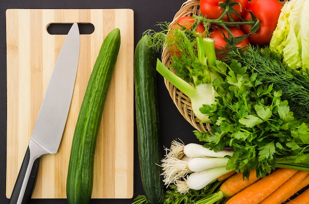 Ingredienti salutari inclusi in un'insalata