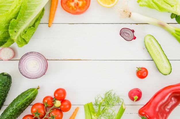 Ingredienti sani inclusi in un&#39;insalata