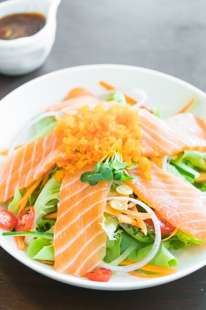 Insalata di salmone