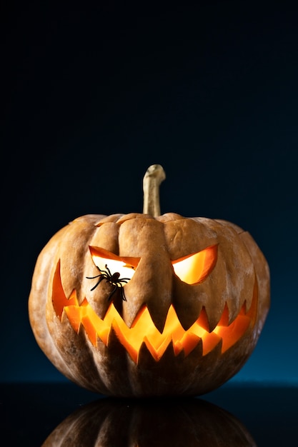 Intaglio spettrale della zucca di Halloween