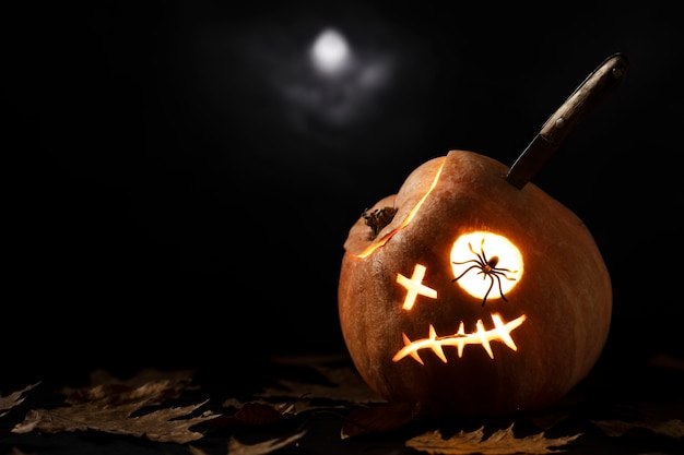 Intaglio spettrale della zucca di Halloween