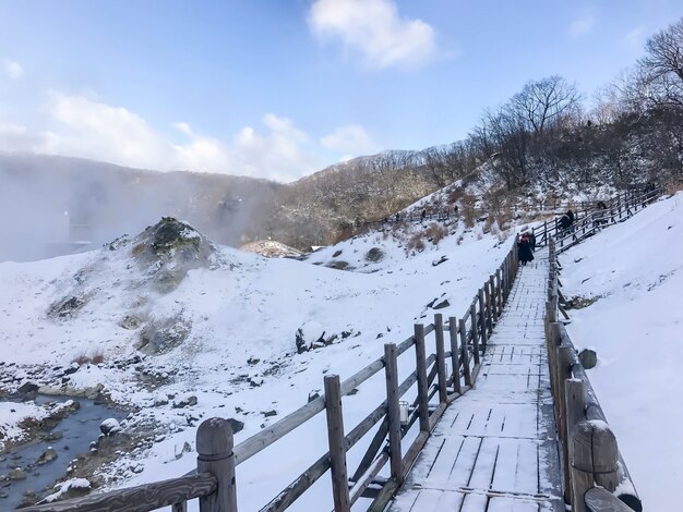 Jigokudani, conosciuto in inglese come &quot;Hell Valley&quot;, è la fonte di sorgenti calde per molti locali Onsen Spas a Noboribetsu, Hokkaido.