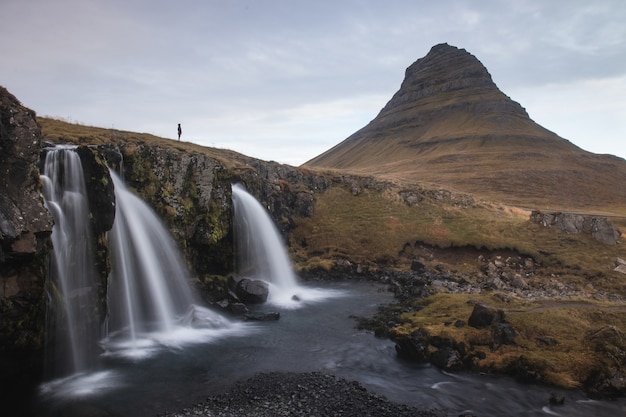 Kirkjufell Mountain vicino al Parco nazionale Snaefellsjokull, Regione occidentale, Islanda