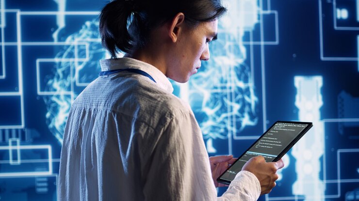 Foto gratuito l'administratore ai esegue il codice nel centro dati
