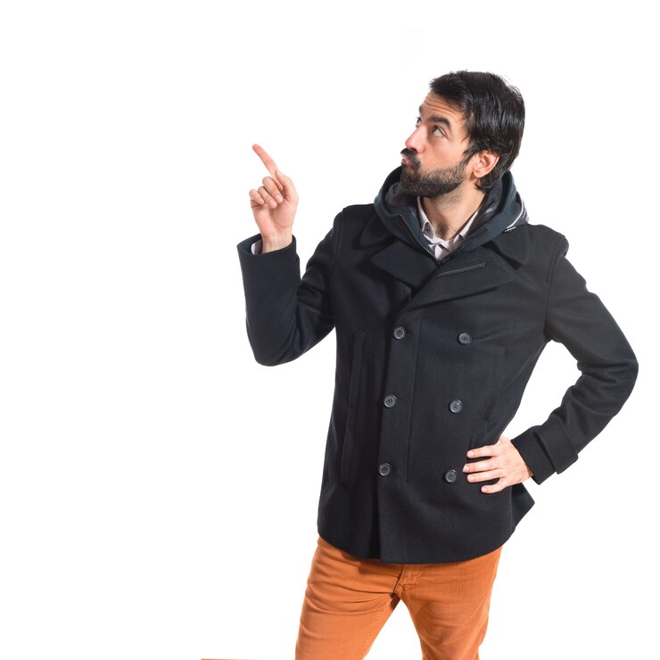 Foto gratuito l'uomo pensa su sfondo bianco