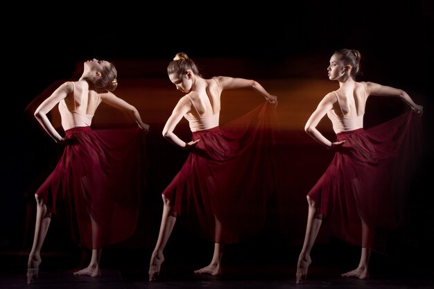 La danza sensuale ed emotiva della bellissima ballerina.