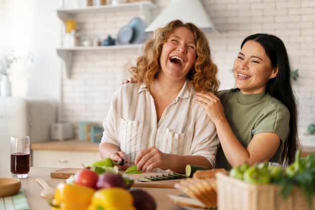 La famiglia Lgtbiq si gode la vita insieme