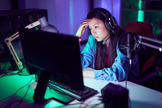 La giovane donna cinese streamer ha sottolineato l'utilizzo del computer nella sala da gioco