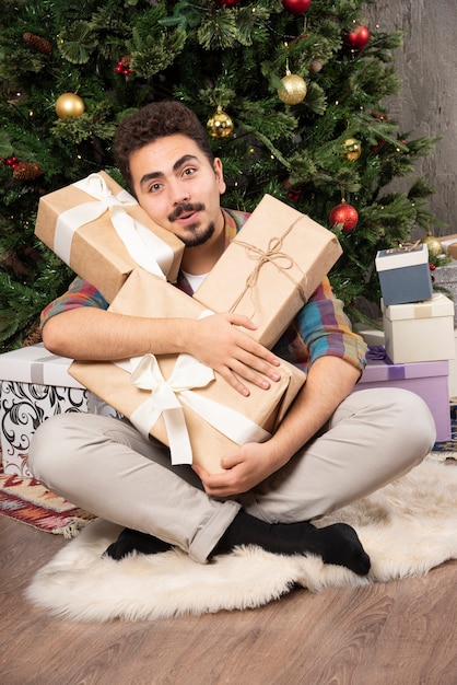 La mattina di Natale ha ottenuto tutto e mi sento felice.