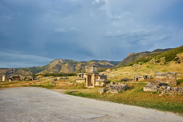 La Turchia è una città d'ingresso nell'antica città di Hierapolis