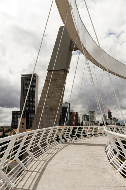 La vita nel paesaggio del Messico con un bel ponte