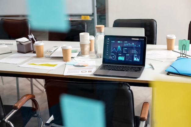 Laboratorio informatico moderno e attrezzato