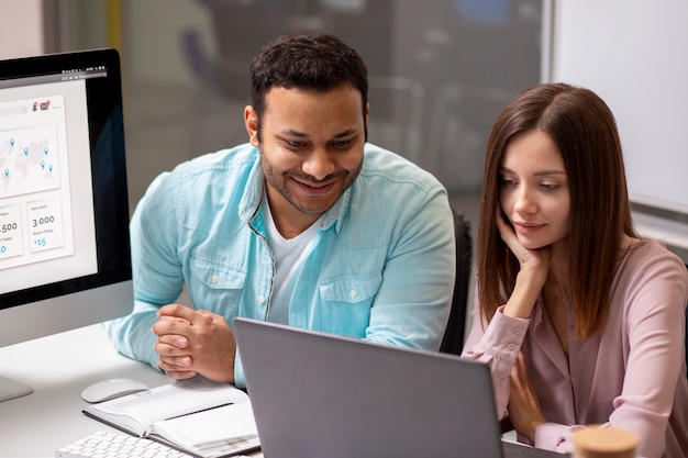 Laboratorio informatico moderno e attrezzato