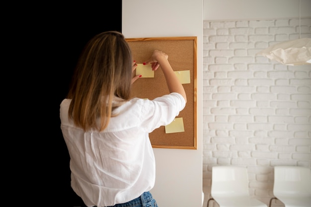 Lavorare da casa concetto di gestione del tempo