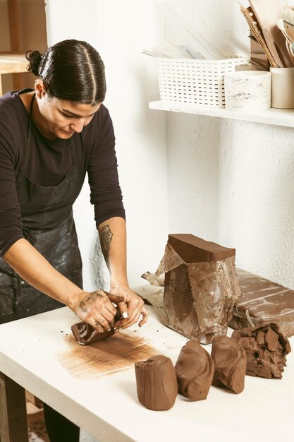 Lavoro artigianale professionale in officina