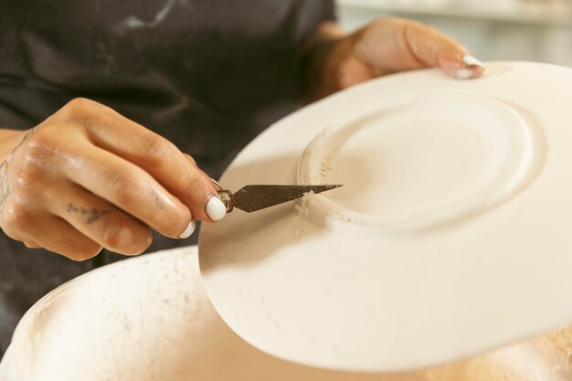 Lavoro artigianale professionale in officina