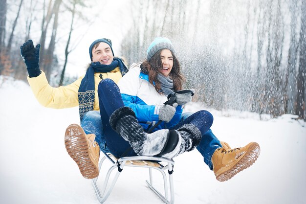 Lo slittino in inverno ci rende felici