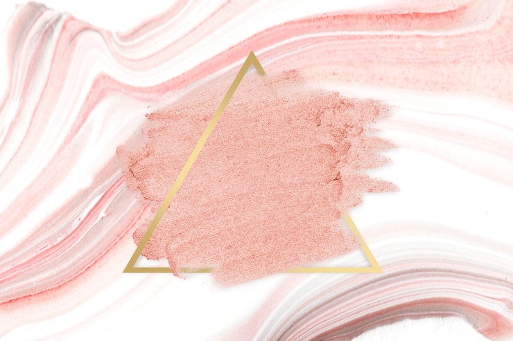 Foto gratuito macchia di rossetto rosa