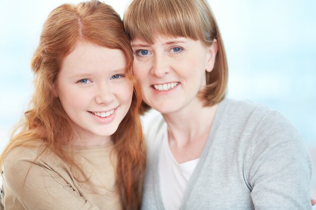 madre fiero con la figlia