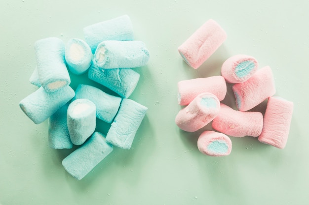 Marshmallows rosa e blu