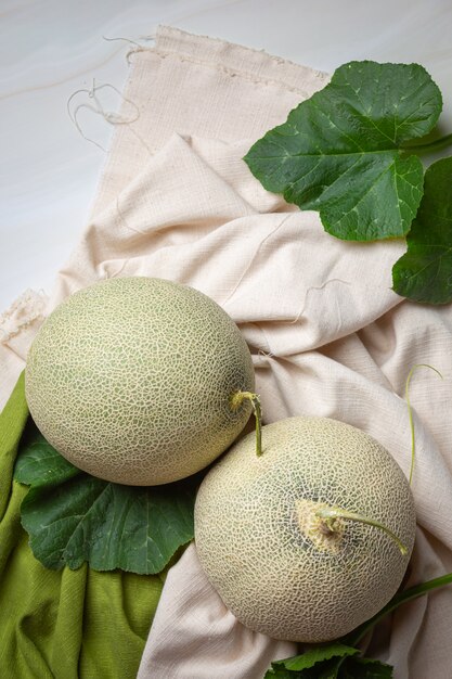 Melone giapponese o melone, melone, frutta di stagione, concetto di salute.