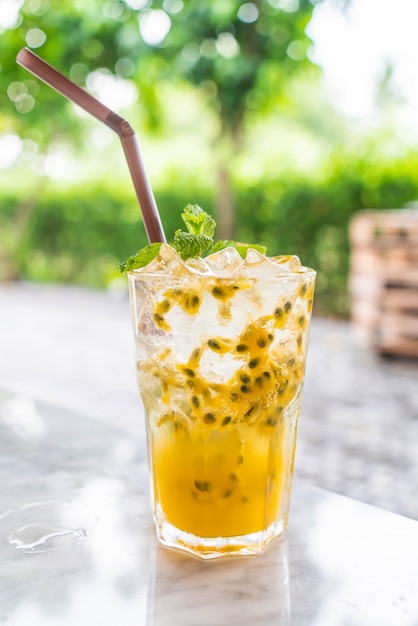 Menta di soda della frutta della passione